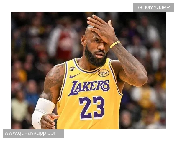 夸梅质疑詹姆斯年龄问题为何仍能完成隔人扣篮的表现