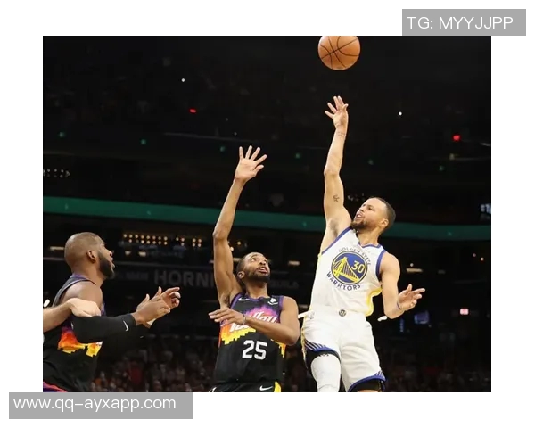 豪泽全场失准表现惨淡三分球零中九创尴尬纪录正负值惨跌至负十五